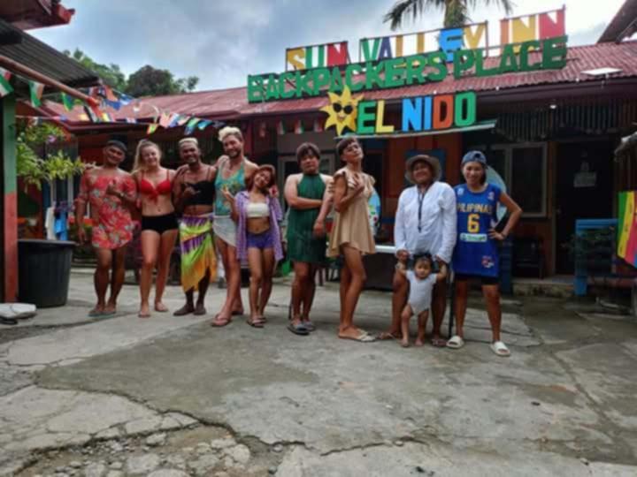 Sun Valley Backpackers Inn El Nido Exterior foto